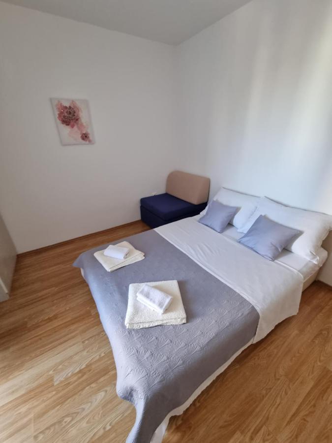 Apartments Lili Biograd Na Moru Exterior photo