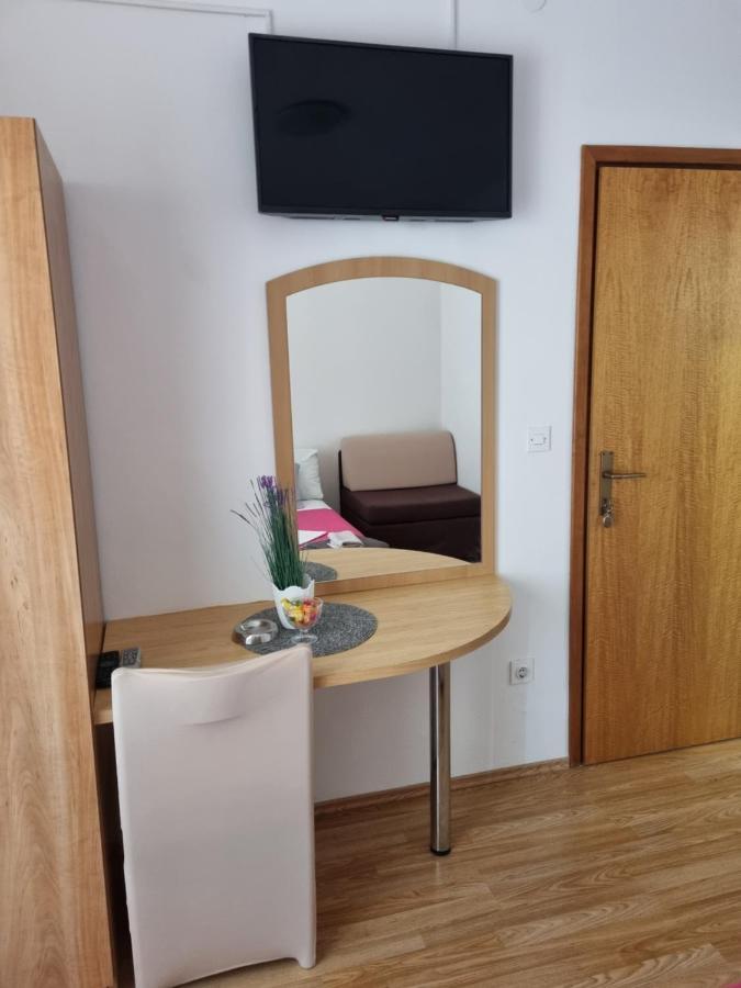 Apartments Lili Biograd Na Moru Exterior photo