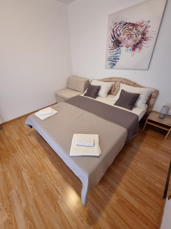 Apartments Lili Biograd Na Moru Exterior photo