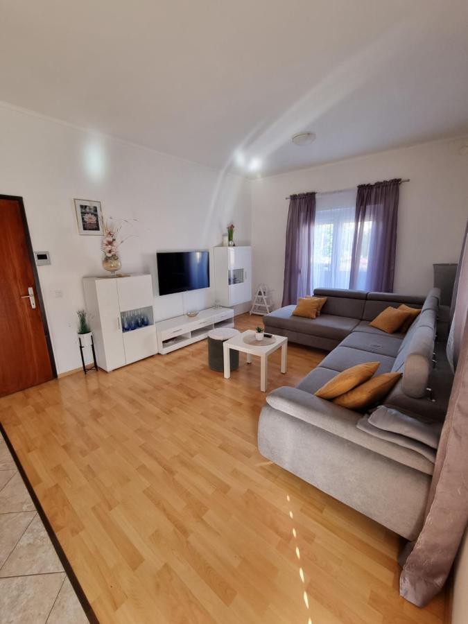 Apartments Lili Biograd Na Moru Exterior photo