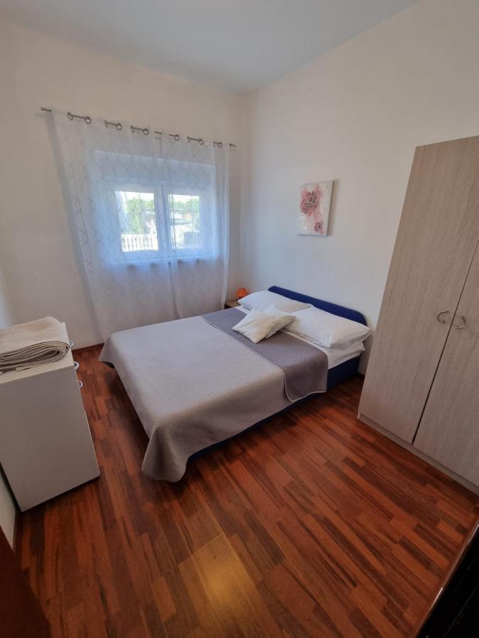 Apartments Lili Biograd Na Moru Exterior photo